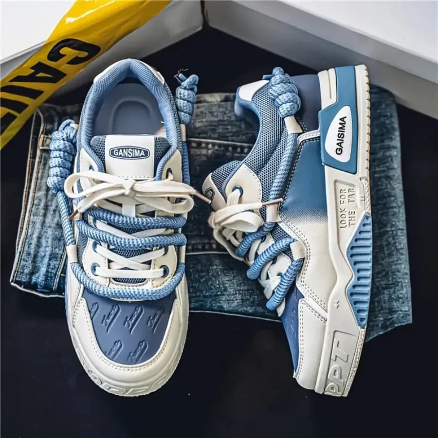 Scarpe da Uomo Estive Traspiranti 2025 Nuove Sneakers Sportive Casual Versatili di Tendenza per Giovani e Studenti con Rialzo Interno Bianche