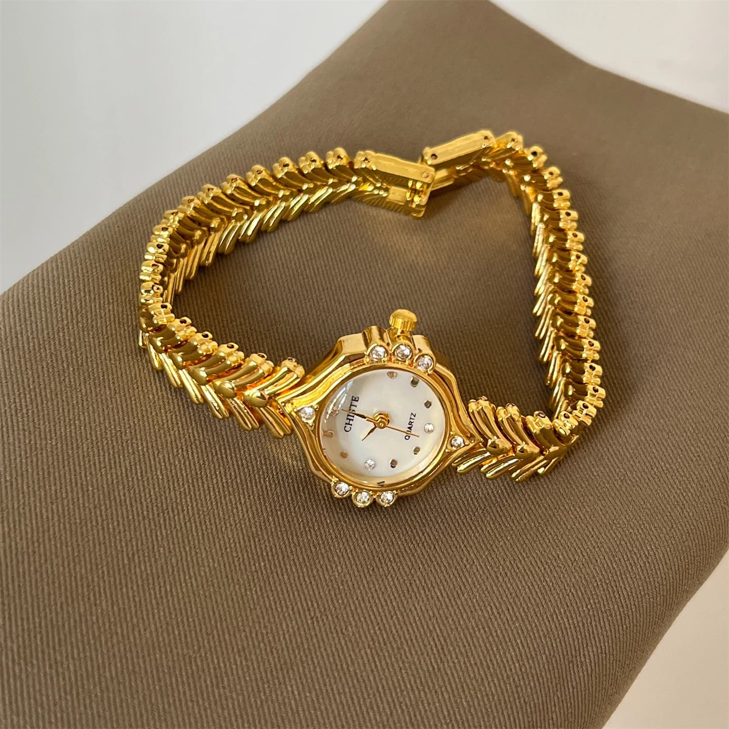 Orologi da donna alla moda e squisiti, orologi analogici da donna con catena di design, orologi firmati da donna, accessori da donna