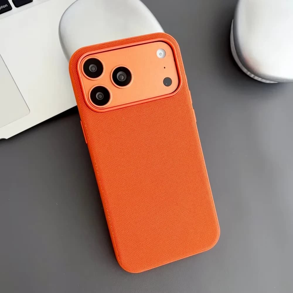 Cover Ufficiale Magnetica in Tessuto Smerigliato per iPhone 17 Air 16 15 14 13 Pro Max con Ricarica Wireless e Protezione Completa