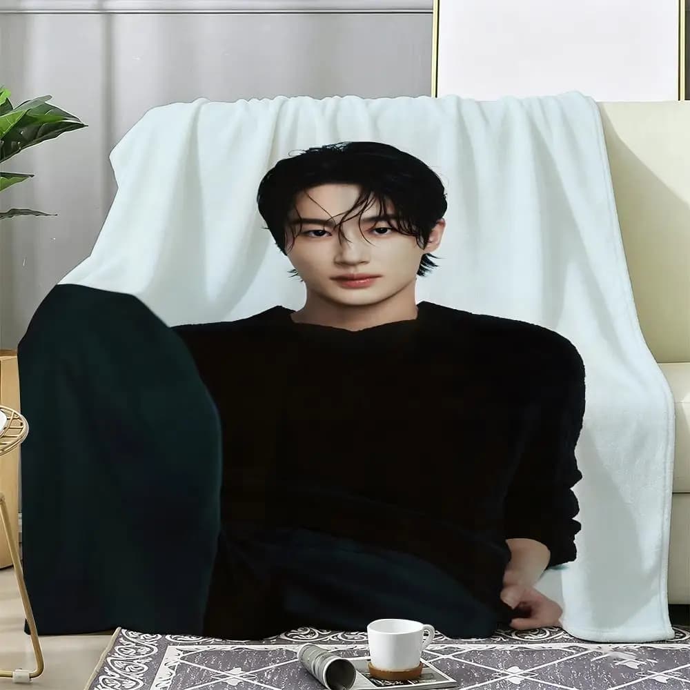 Coperta in pile di flanella morbida e calda Celebrity B-Byun Woo Seok, accogliente e soffice per divano, letto e tutte le stagioni