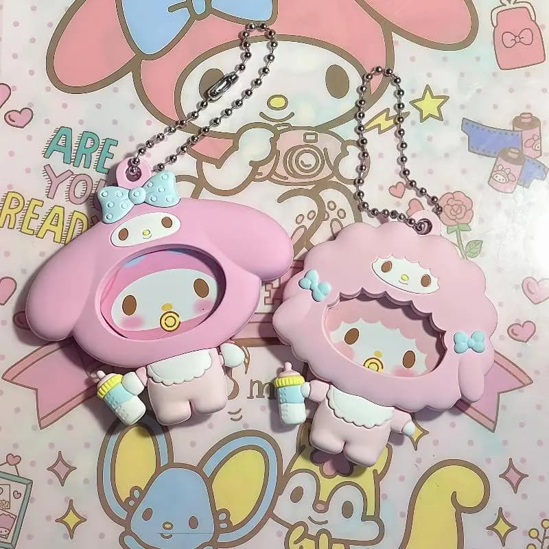 Cartoon Kuromi Hangyodon Bottiglia di latte Portachiavi Borsa Fascino Ciuccio Giocattolo alla moda per ragazze Distintivo regalo perfetto