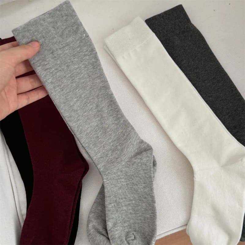 White Socks Women's Solid Color Seamless Cotton Knitted Stockings Autumn/Spring Knee High Sock JK Retro Long Compression Socks