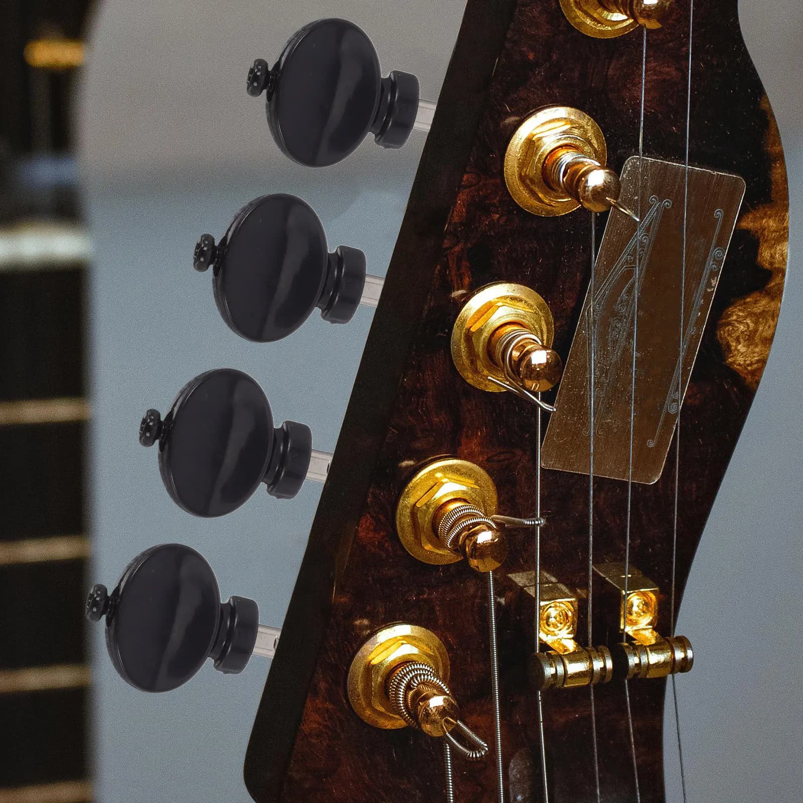 4 Pezzi Meccaniche di Accordatura per Ukulele Nere, Precise e Silenziose, con Ingranaggi di Precisione per Ukulele Soprano, Concerto e Tenore