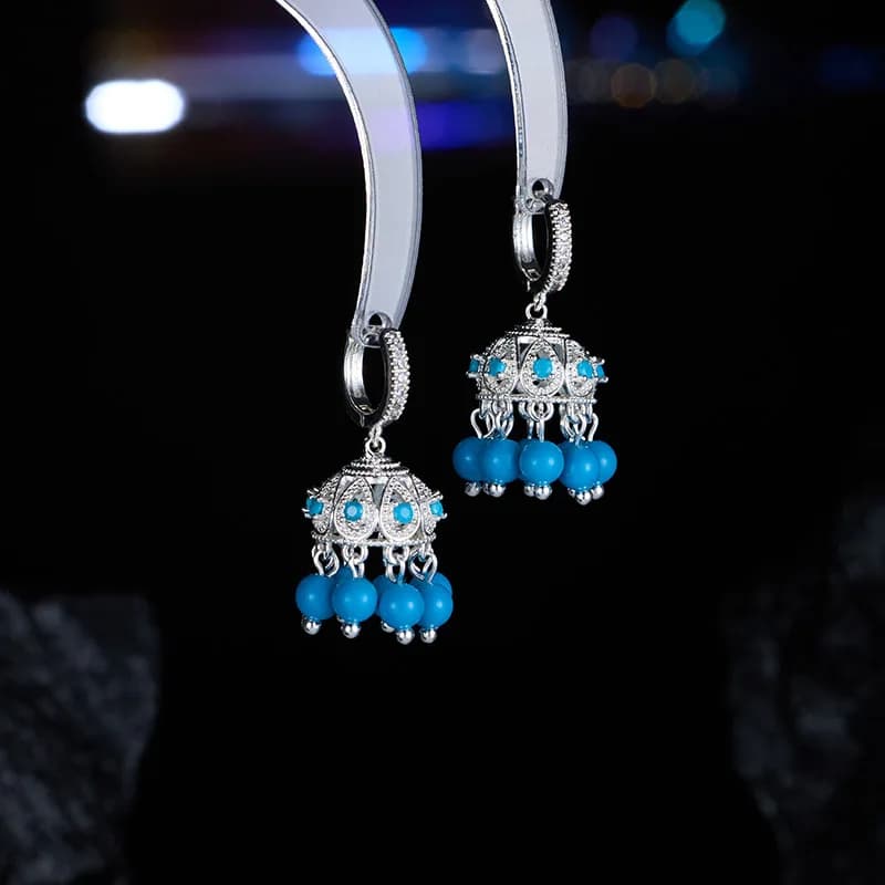 Ethnic Style Design Sense Niche Wind Chime Hollow Pearl Earrings Light Luxury High-end Tassel Vintage Bell Ear Clips