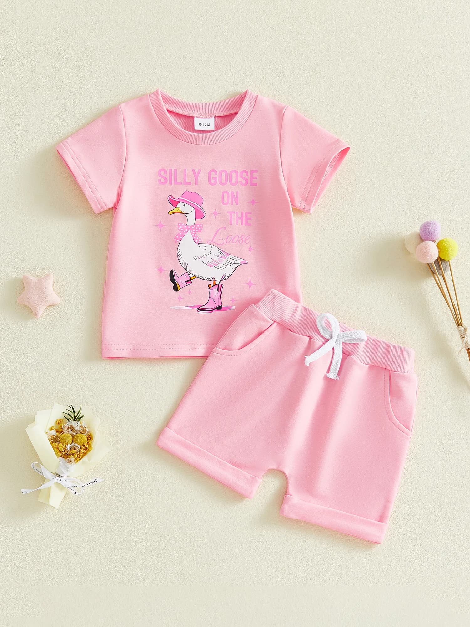 Set da 2 pezzi per neonata carina, adorabile maglietta con grafica anatroccolo e pantaloncini abbinati per divertimento estivo