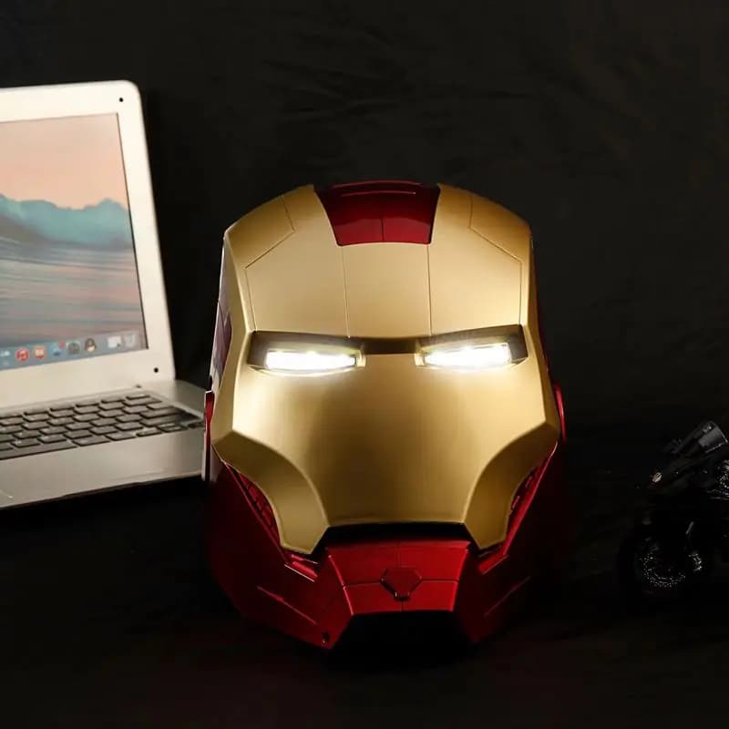 Nuovo Casco Elettrico Marvel Iron Man in Scala 1:1, Set Multi-Pezzo con Apertura Manuale e Luci Multimodali, Modellino Giocattolo per Bambini, Idea Regalo