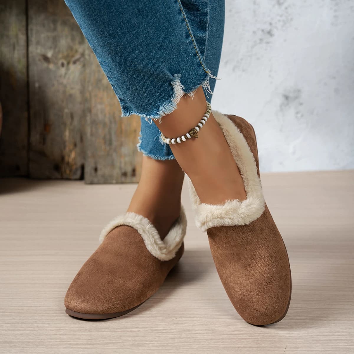 Women Winter Furry Lined Slip On Mules Shoes Suede Round Toe Flat Loafers Warm Plush Trim Casual Outdoor Walking Shoes
