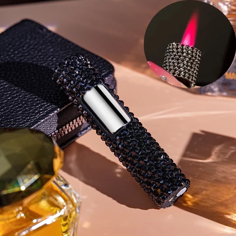 Accendino con diamanti tempestati di cristalli di fascia alta con design a fiamma rossa antivento Accendino a doppia faccia Regalo per fumatori da donna