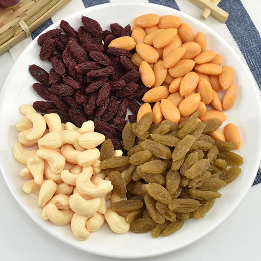 20 Pz/lotto artificiale falso frutta secca decorazioni per la casa uvetta arachidi nocciolo di albicocca anacardi pistacchio dado Simulazione frutta secca noci