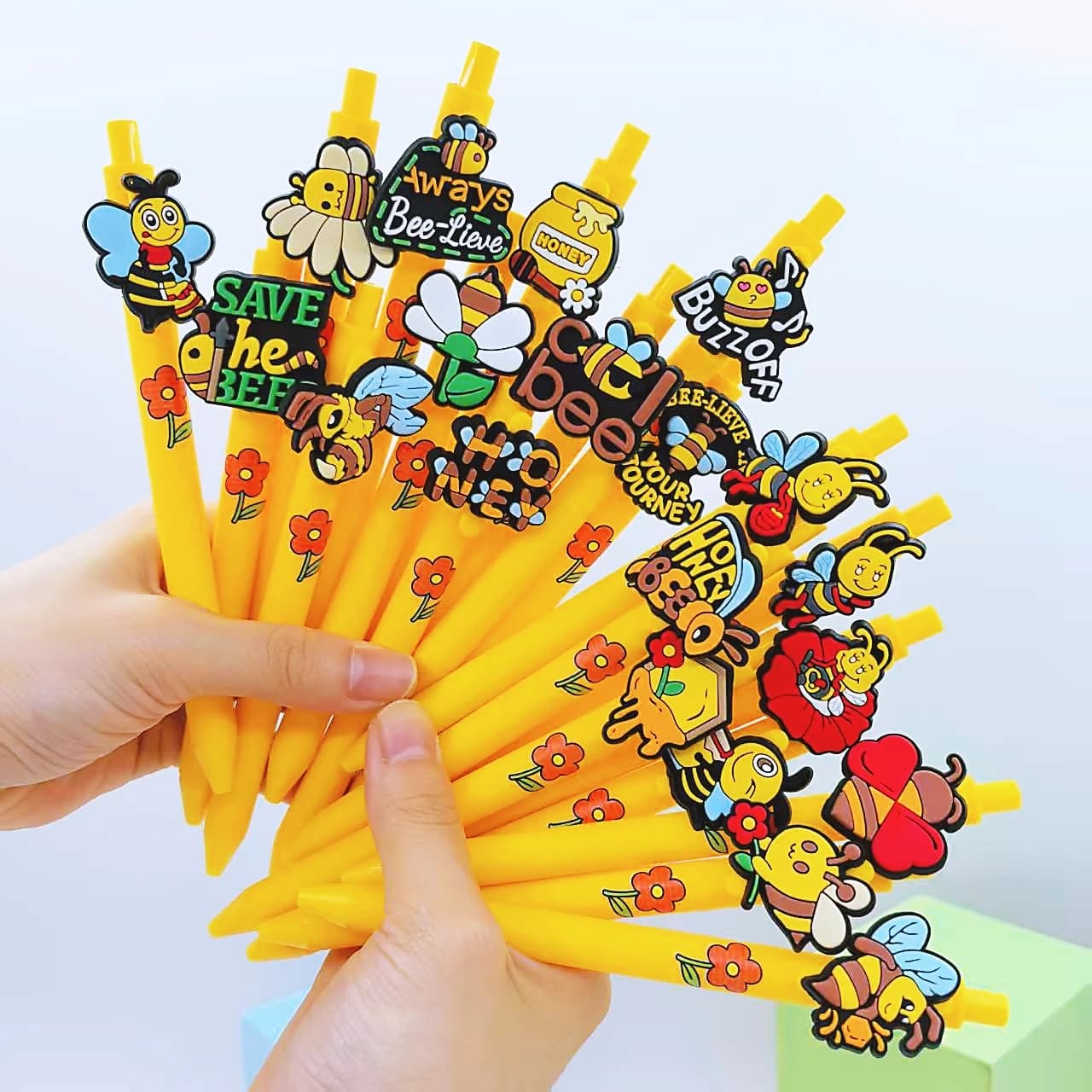 6PCS/12PCS penna a sfera ape fiore ape stampa penna gel ufficio apprendimento penna a sfera regalo