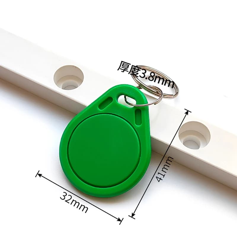 10 Pz/lotto 13.56 MHz Ntag215 NFC Tag portachiavi ISO14443A NFC 215 Chip RFID 504 byte Telecomandi per tutti i telefoni abilitati NFC