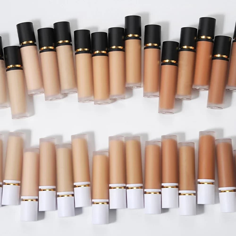 Etichetta privata Correttore liquido a copertura totale da 9 ml Logo personalizzato Finitura naturale Copertura a lunga durata Trucco impermeabile Commercio all'ingrosso
