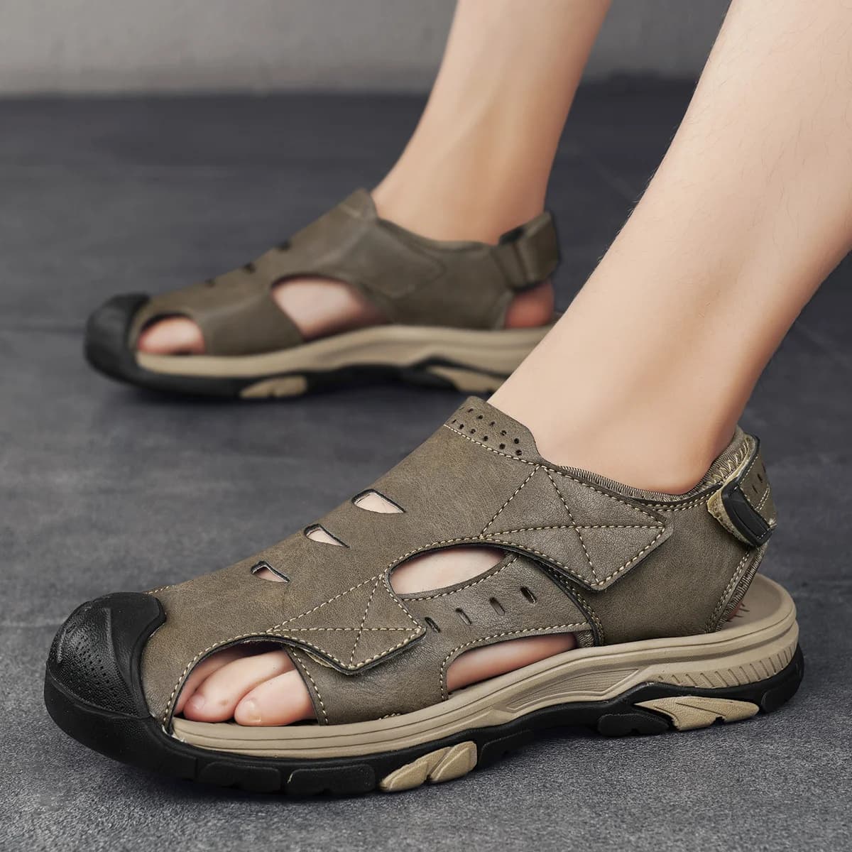 Summer Breathable Hollow-Out Large-Size Closed-Toe Beach Outdoor Casual Sandals with Adjustable Velcro Strap on the Sloped Heel