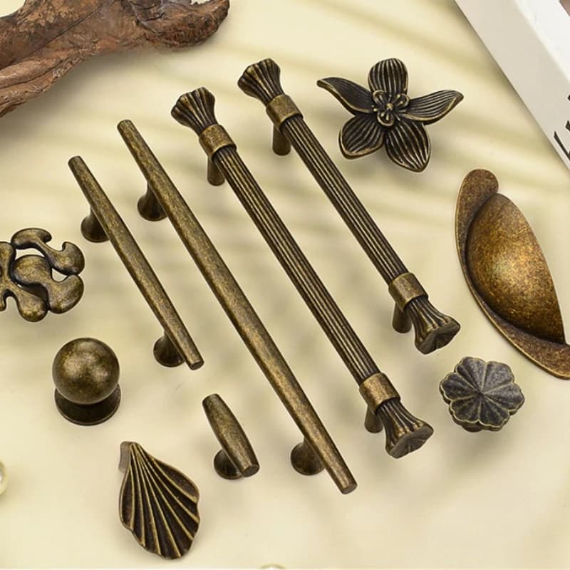 Maniglia vintage francese per armadio e mobile, pomello per cassetto a foro singolo, maniglia per cucina, in bronzo anticato, accessorio per mobili