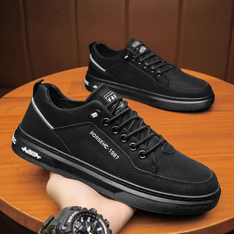 2026 New Mens Soft Leather White Sneakers Breathable Waterproof Casual Skate Shoes Chunky Sole Fashion Athletic Outdoor Footwear
