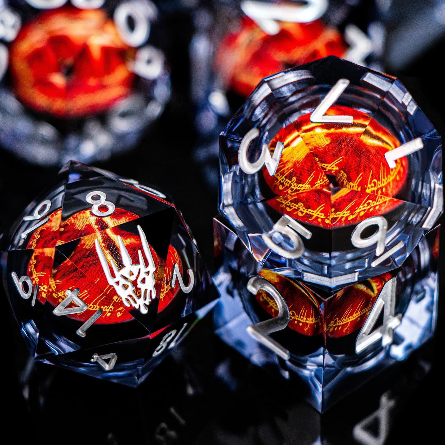 Set di Dadi in Resina D20 Occhio di Sauron con Nucleo Liquido per Giochi di Ruolo Dungeons and Dragons D&D, Dadi Neri con Bordi Affilati