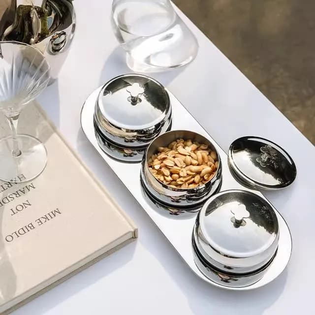 Ciotola decorativa in acciaio inossidabile 304 per frutta secca e snack, stile europeo, lusso leggero, vassoio portafrutta e biscotti per uso domestico.