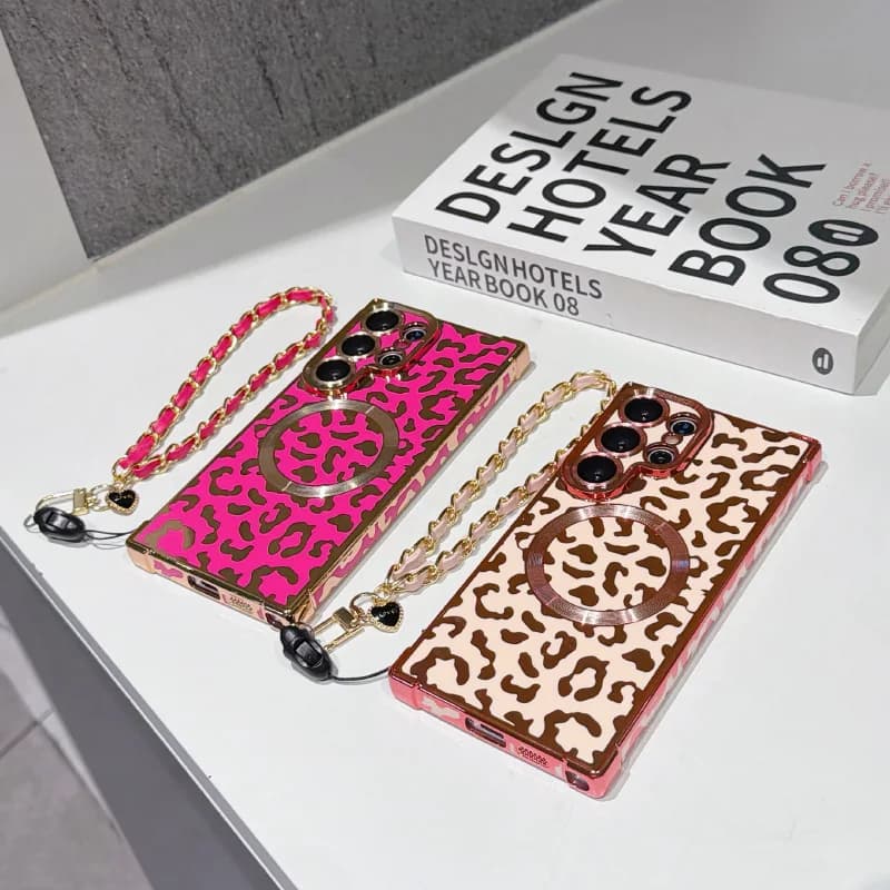 Nuova custodia magnetica MagSafe con stampa leopardata e cinturino da polso, adatta per Samsung Galaxy S26 S24 S23 S25 Ultra Plus.