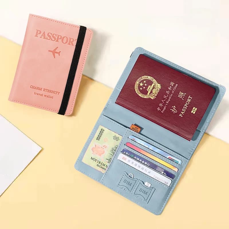 Portafoglio Anti-Magnetico e Anti-Furto per Passaporto, Porta Carte e Documenti, Custodia Protettiva per Viaggi all'Estero e Conservazione Carte di Credito