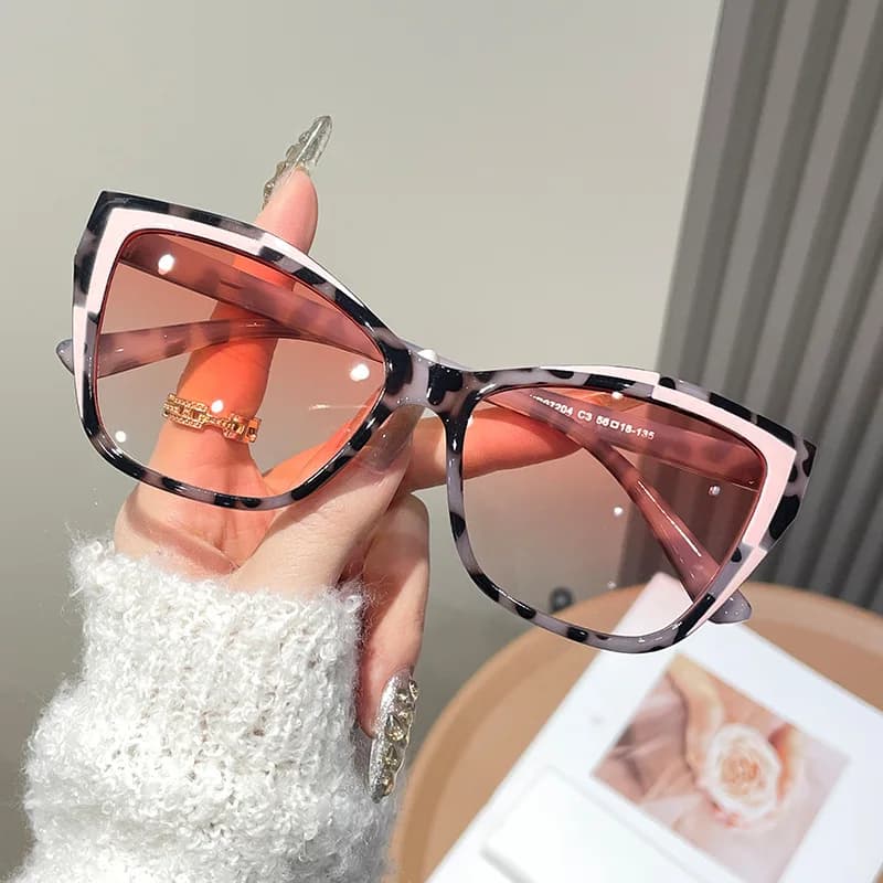 Occhiali da Sole da Donna con Montatura Cat Eye Bicolore, Trendy e Versatili, Stile Personalizzato