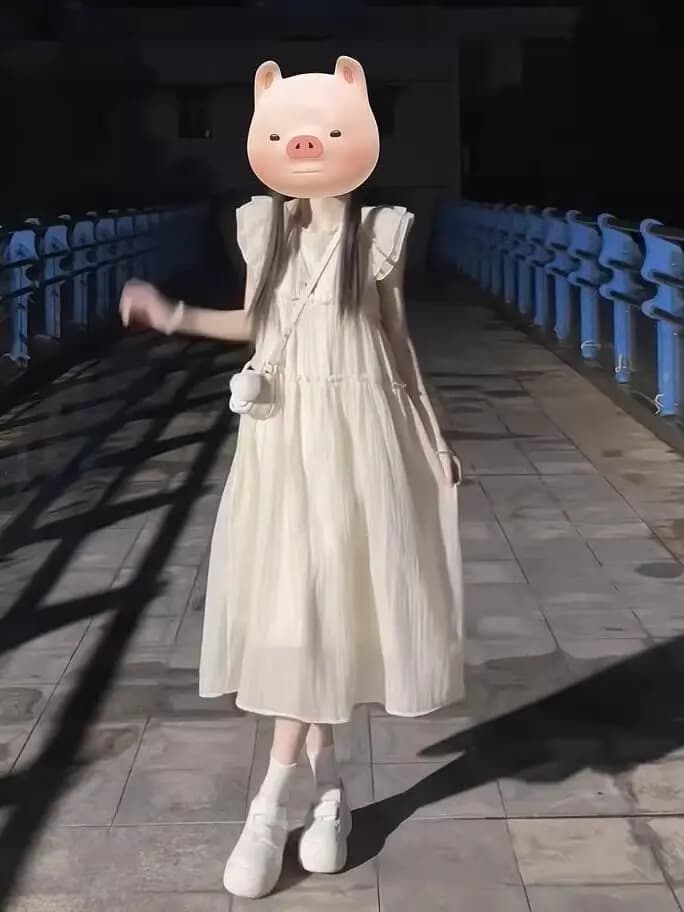 A-Line Dress for Women Summer, Soft and Nice, Above the Ginocchio, with Round Neckline and Sleeves Volant, Korean Style, High Life, Hiding Shapes