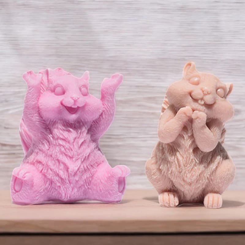 Cute Squirrel Aromatherapy Candle Mold 3D Animal Dropping Gel Expanded Stone Gypsum Ornament Small Squirrel Silicone Grinding To