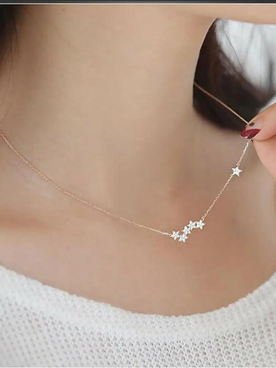 Collana Chome Lockbone da Donna, Minimalista di Lusso, con Catena a Stella, alla Moda, Dolce e Versatile, Accessorio Gioiello con Catena a Croce per Donna