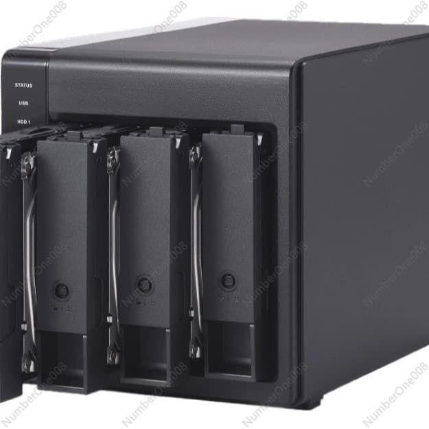 QNAP TR-004 Server di Archiviazione di Rete NAS, Memoria Quad-core, Raffreddamento SSD, Cache Stabile, Privato
