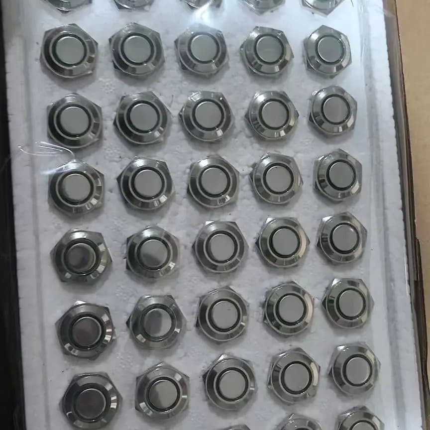 250 pezzi 16mm reset interruttore a pulsante 6V anello verde led per auto in metallo 1NO1NC SPDT interruttore ON/OFF con cavi di lunghezza 55 cm