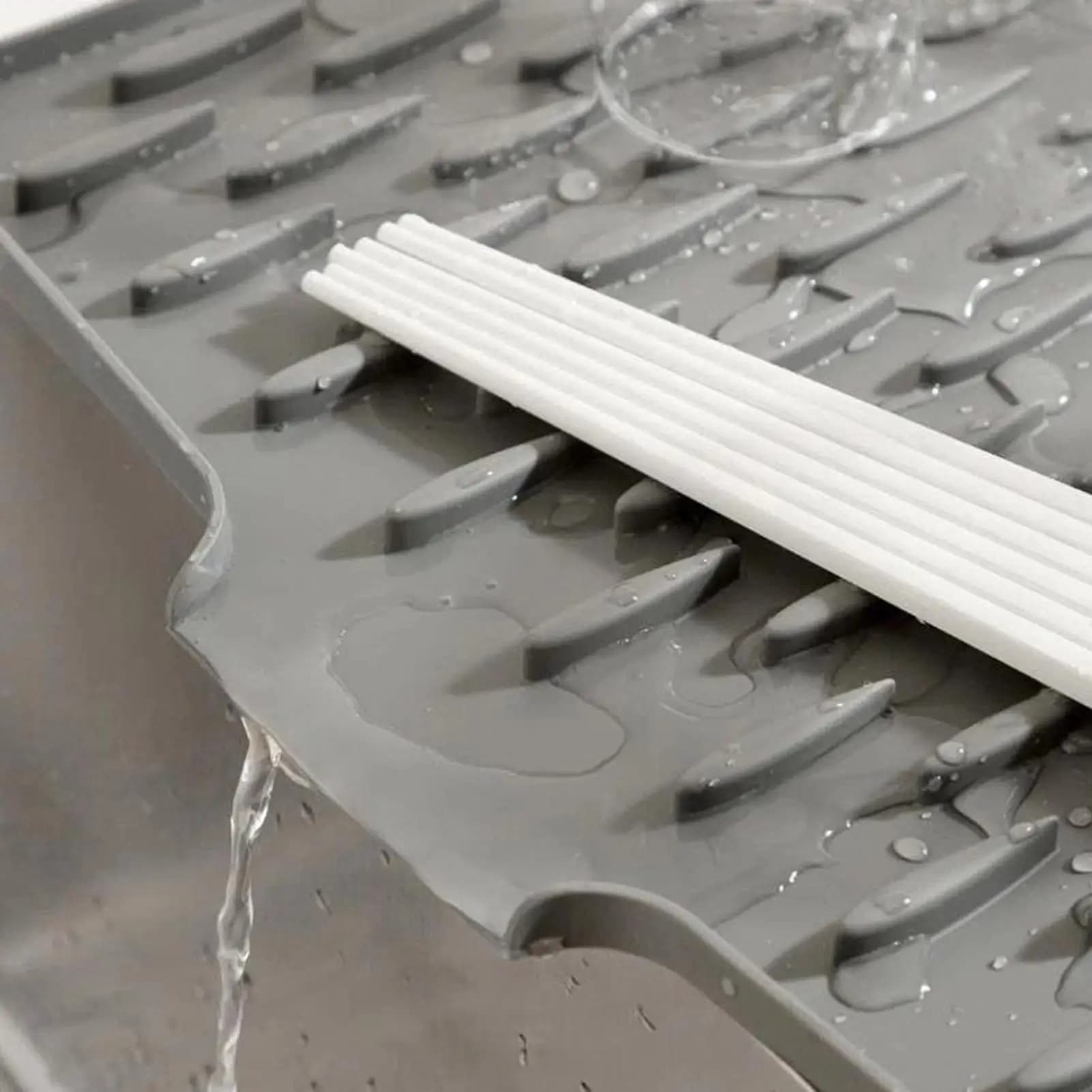 Tappetino per drenaggio in silicone Tappetino per asciugatura Tappetino per macchina termica antiscivolo con bordo rialzato Tappetini per controsoffitto Piatto per tazza da cucina