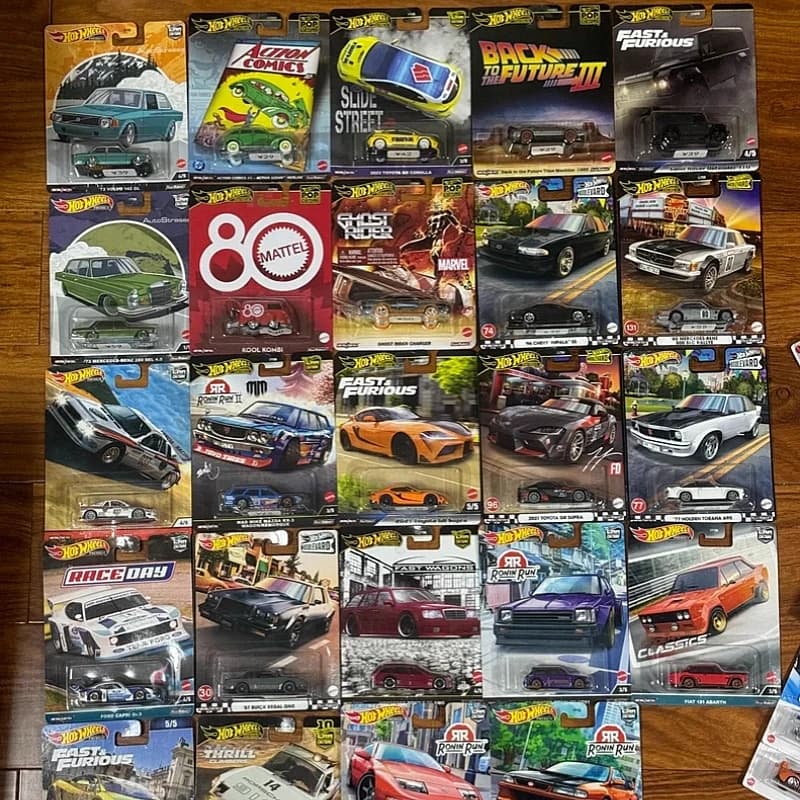 2026 Hot Wheels Pop Culture Premium Hxd63 Set 1:64 Modellini Diecast Porsche 911 Skyline GT-R BTTF da Collezione, Decorazioni da Scrivania, Regali