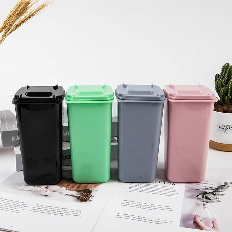 Mini bidoni della spazzatura da tavolo Bidoni per rifiuti in plastica con coperchio Scrivania per rifiuti pulita per la casa