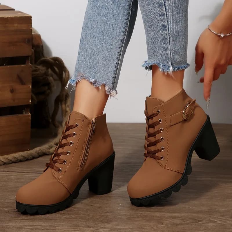 New Winter Fashion Warm Women's Boots Brand Lace-up Designer Casual Boots 2026 Comfortable and Versatile Women High-heeled Boots