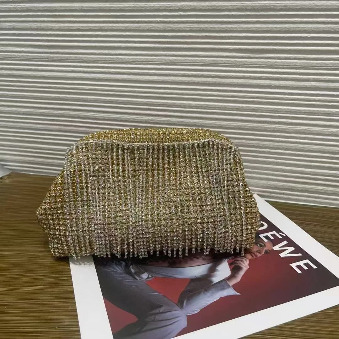 Borsa da pranzo con catena ad artiglio con strass lucidi Rete da pesca Streaming Pochette da pranzo Borsa da pranzo nuvola per matrimonio da donna Versatile Cartera De Fiesta