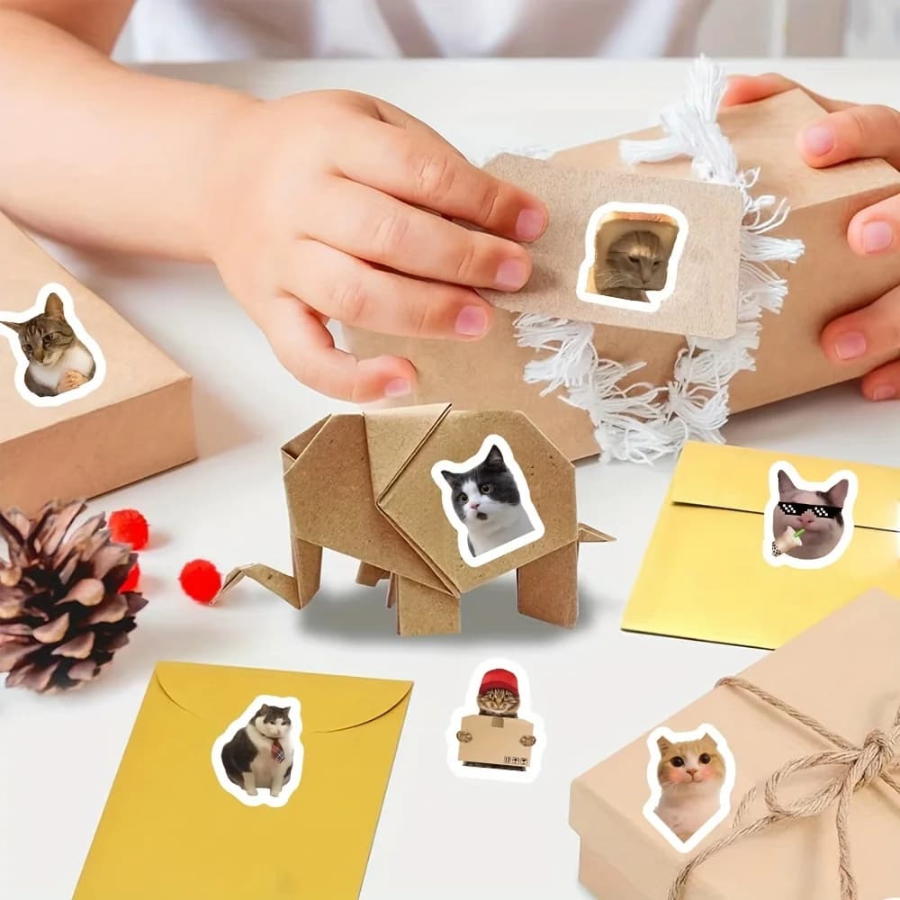 500PCS/Roll Funny Stickers Cat Dog Cartoon Roll Stickers Animal Packaging Stickers Photocard Decor Pack Lables Wholesale