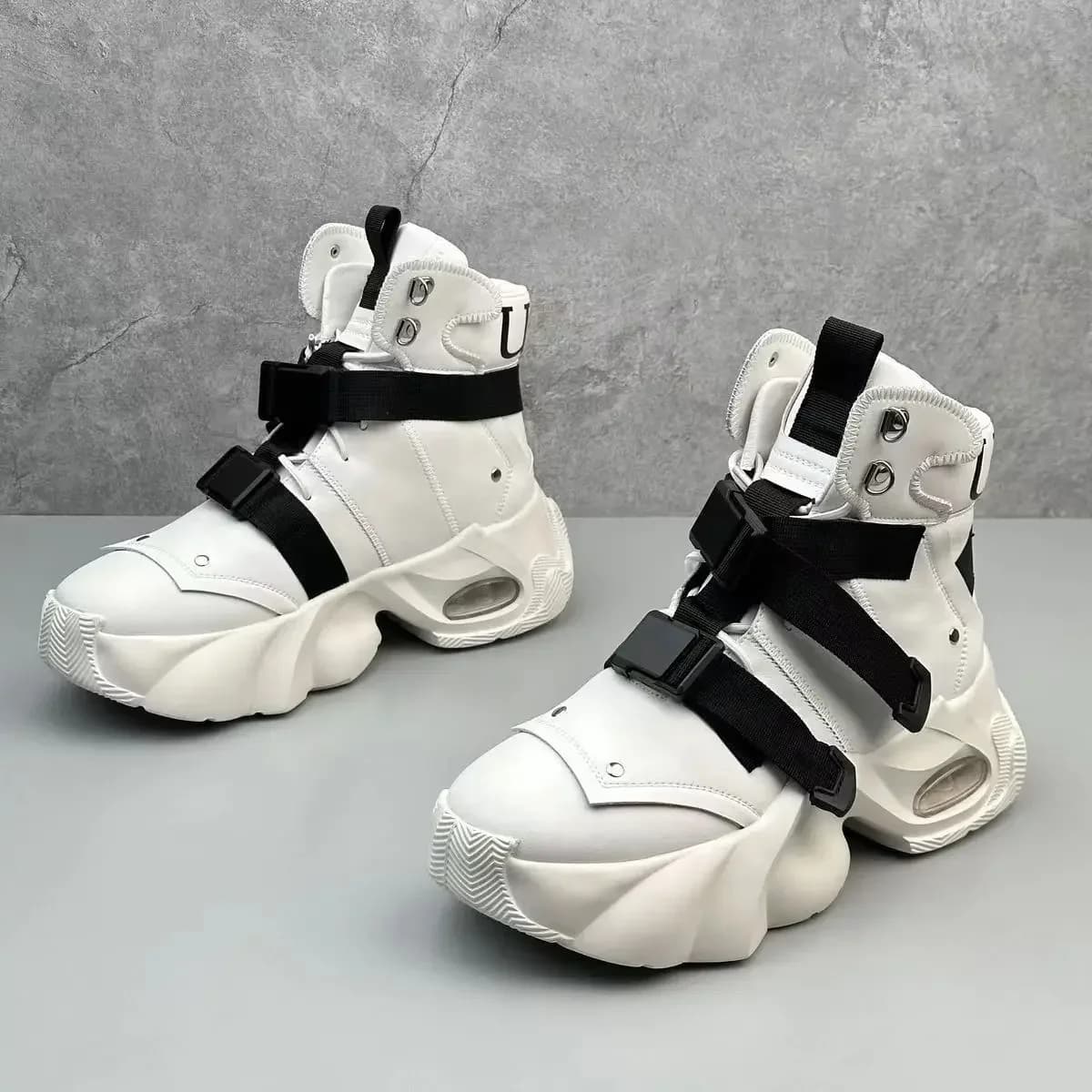 Fashionable 2024 high and casual men's shoes new men's sneakers with thick sole that increase the height of fashionable versatile sports shoes