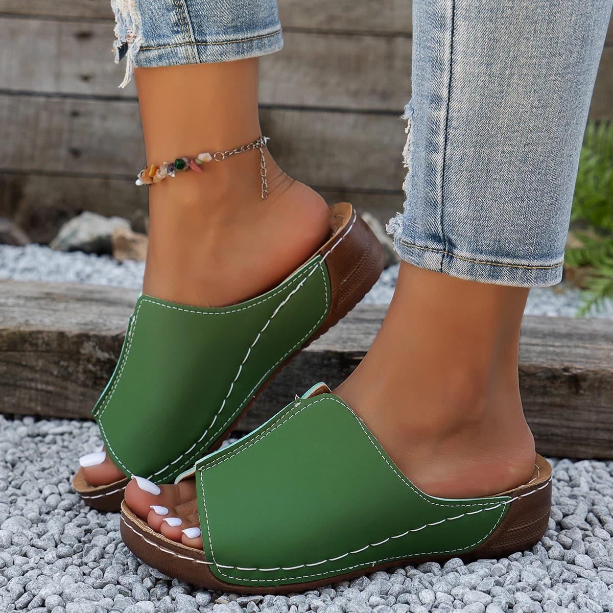 2026 Summer New Women Retro Summer Flat Casual Outdoor Beach Slippers Female Wedge Platform Orthopedic Slides Plus Size 36-43