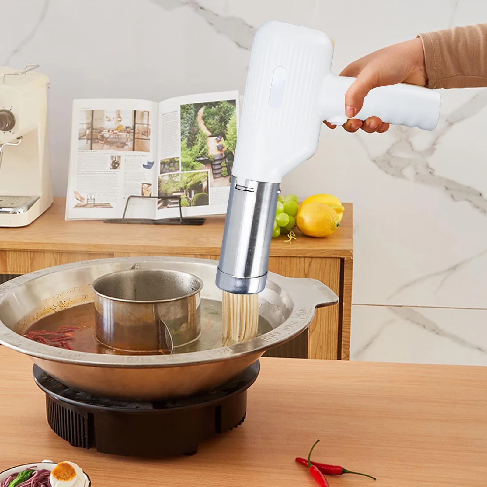 Macchina per pasta elettrica portatile Macchina per pasta senza fili 5 in 1 Macchina per noodle portatile automatica Acciaio inossidabile 304 per la casa