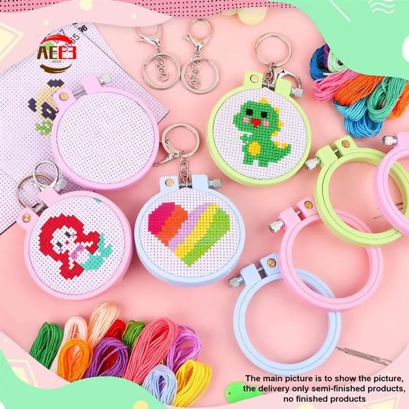 AEE3-6 pezzi kit punto croce timbrato per bambini principianti mini kit ricamo fai da te kit per principianti punto ago ornamenti fai da te artigianali