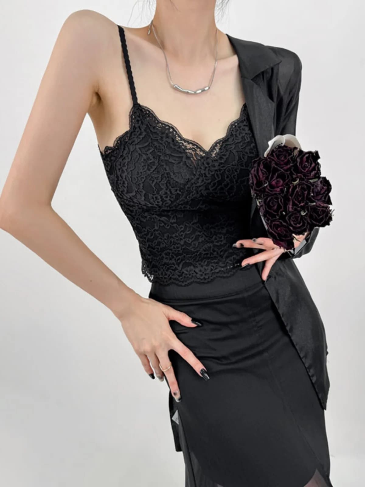V-Neck Lace Bralette Tank Top Women's Underwear Integrated Pad Beautiful Back Bra One-Piece Outerwear Short Style Daily Use