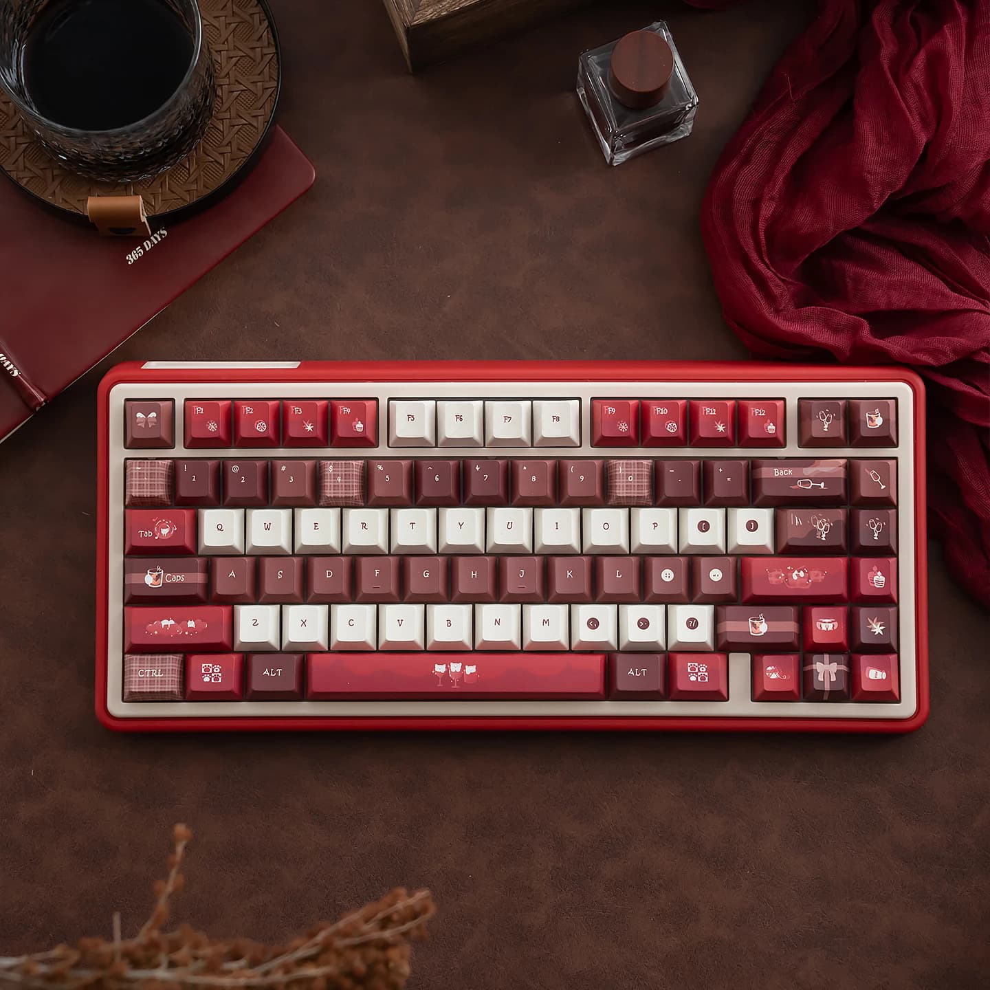 Keycaps URE Tipsy Kitten, profilo Cherry, Dye-sub PBT, keycaps di ricambio per tastiera meccanica 61 64 78 84 87 96 98 104