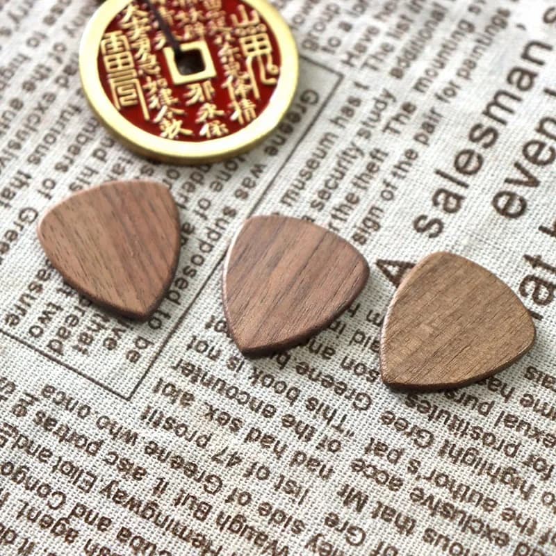Black Walnut Solid Wood Guitar Picks Smooth Wooden Plectrums Universal Fit For Acoustic Electric Guitar Music Gift