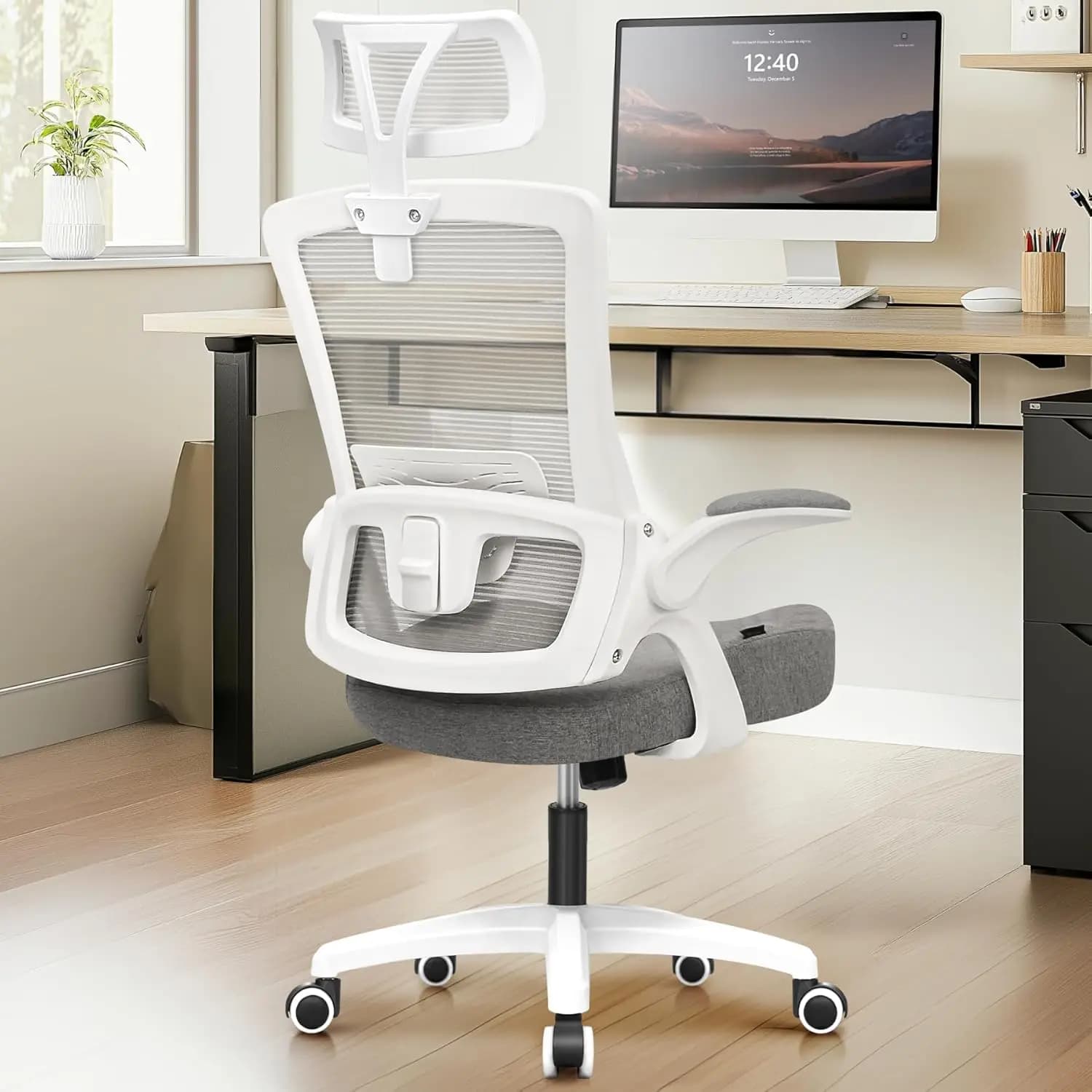 Sedia da Ufficio Ergonomica con Schienale Alto in Rete, Sedia da Gaming per Computer con Braccioli Regolabili, Supporto Lombare, Poggiatesta Girevole, Grigia