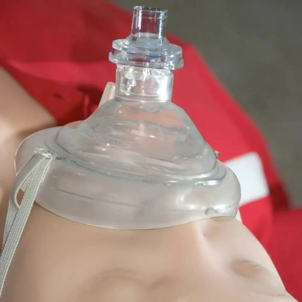 Reuseable Artificial Respiration Mask Breathing Mask With One-way Valve Tools CPR Breathing Mask Professional Black