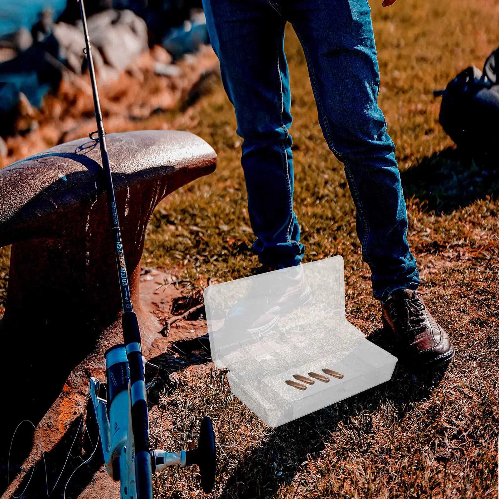 Scatola per Attrezzatura da Pesca in Plastica Resistente con Scomparti Multipli, Organizzatore per Ami da Pesca, Esche e Lure, Contenitore Compatto e Portatile
