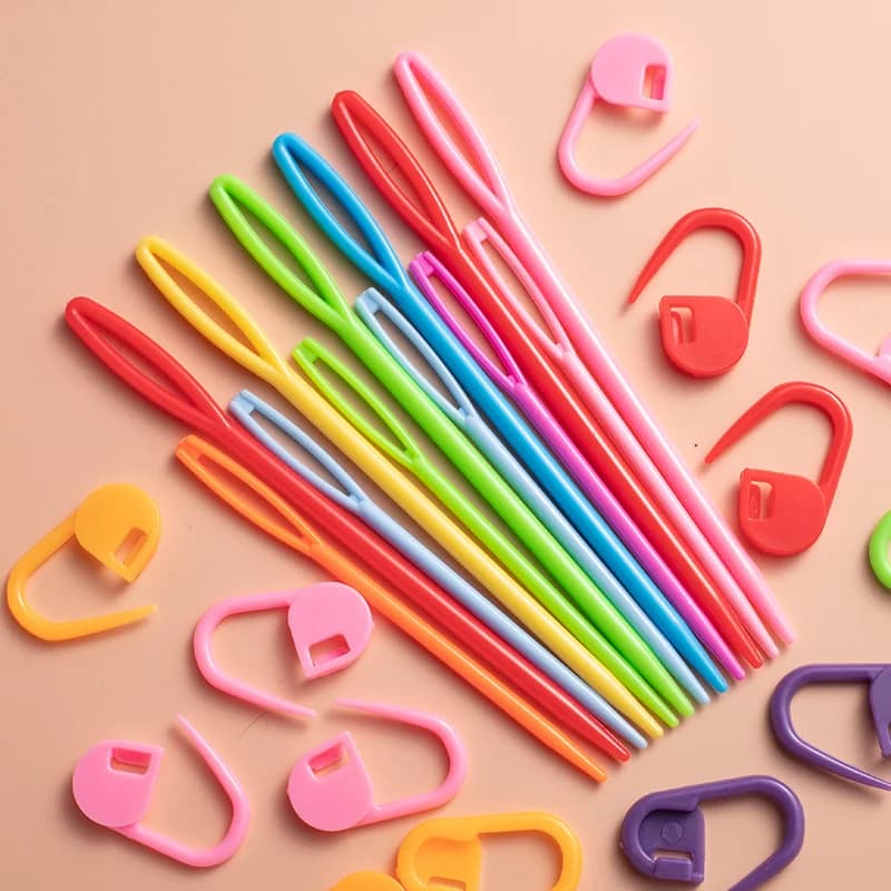 Set di ferri da maglia da 30 pezzi, comprese aghi da 10-9 cm, aghi da 10-7 cm e 10 pennarelli, strumenti essenziali per cucire per la lavorazione