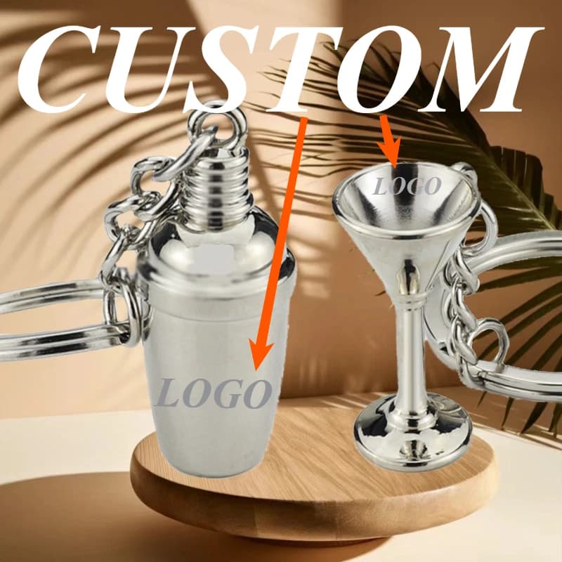 1pc Portachiavi personalizzato Simulazione personalizzata in lega di zinco Cocktail Shaker in vetro Portachiavi personalizzato Accessori per auto Regalo all'ingrosso