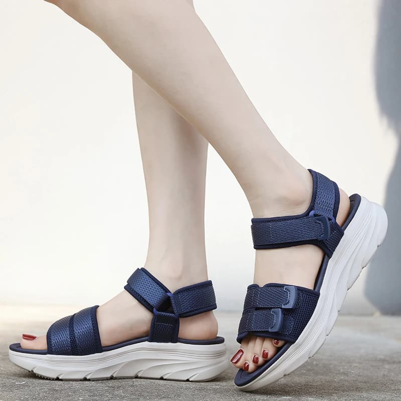 Nuovi sandali leggeri 2025md Sport casual Comodo suola spessa Cuciture in velcro Scarpe da donna di grandi dimensioni Traspiranti