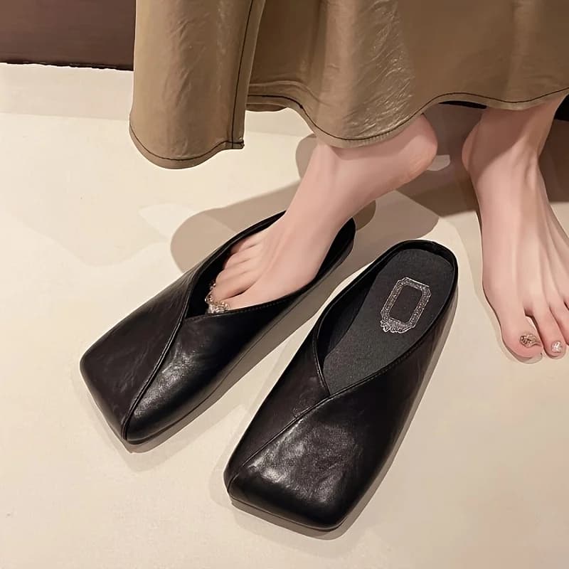 New Women's Summer Ciabattes with Square Toe, Versatili e con Suola Piatta per Esterni