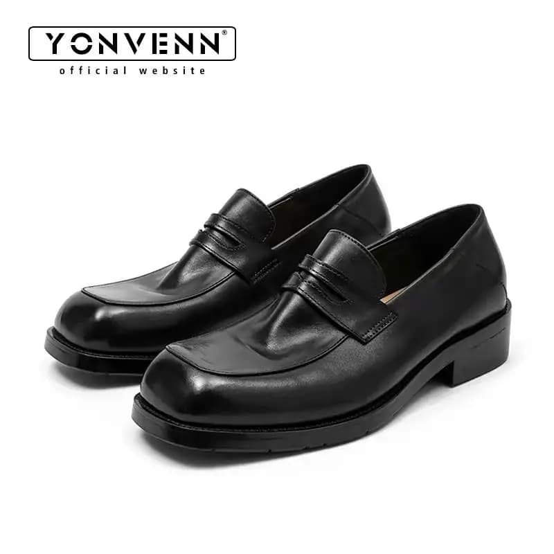 Washed cowhide square toe loafers men's slip in leather shoes thick soled work commuting formal dress shoes